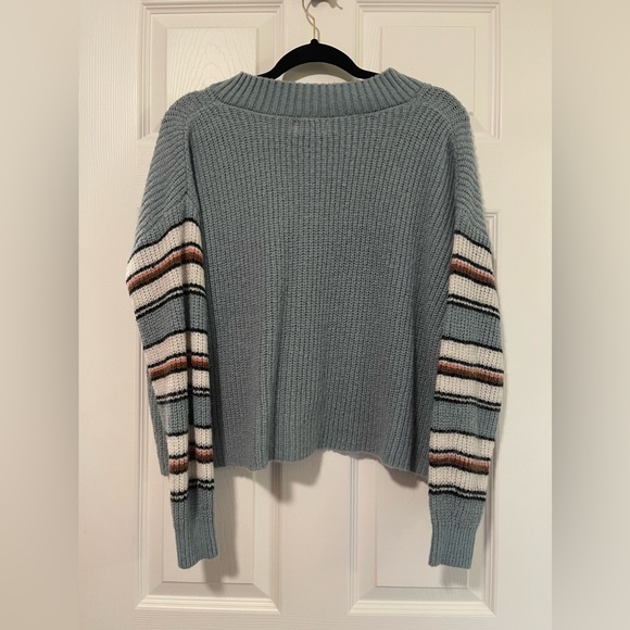 Pink Lily Blue Striped Crop Sweater Small - Picture 4 of 5